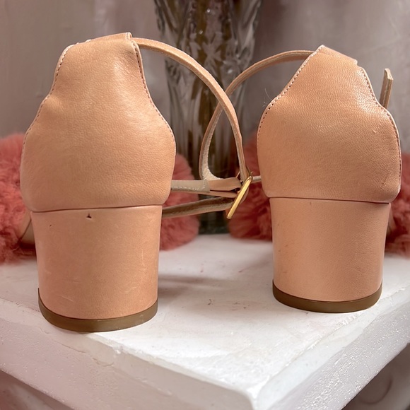 Papaye Tufted Dhara Sandals - Picture 7 of 8